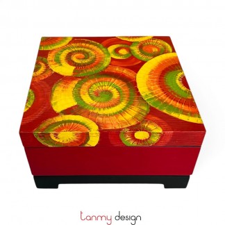 Red square lacquer box with spiral included with stand 25 cm